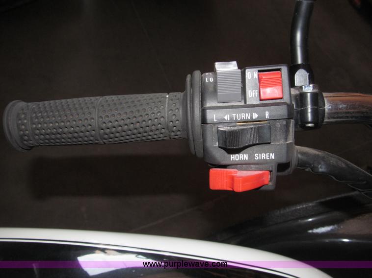 image for item B5168 1996 Kawasaki 1000 motorcycle