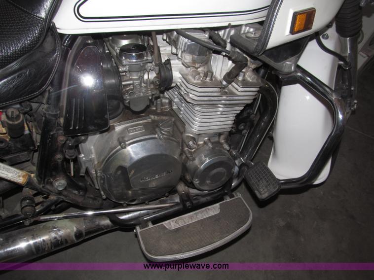 image for item B5168 1996 Kawasaki 1000 motorcycle