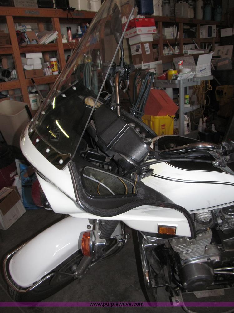 image for item B5168 1996 Kawasaki 1000 motorcycle