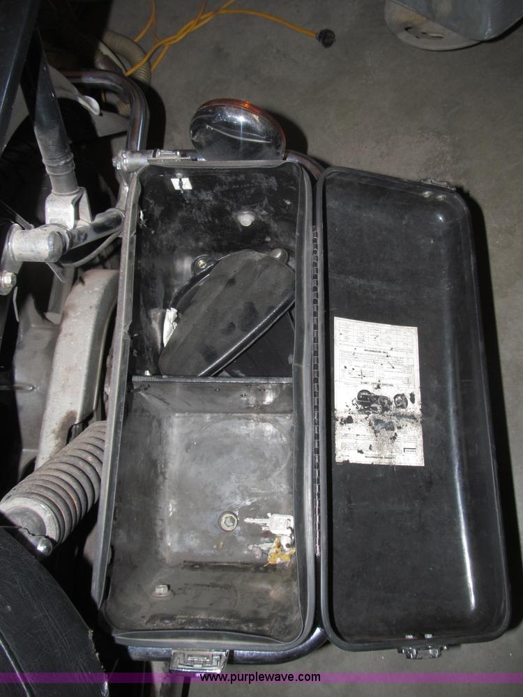 image for item B5168 1996 Kawasaki 1000 motorcycle