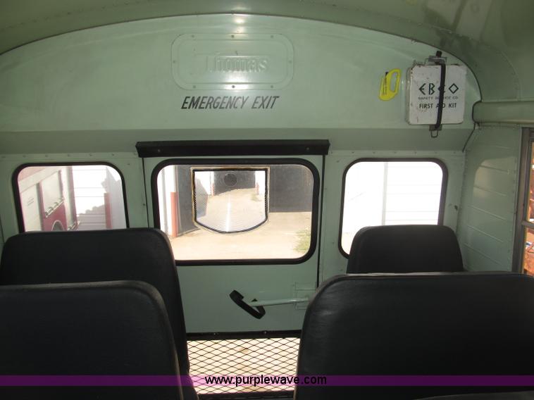 image for item B5178 1990 International 3800 Thomas Built school bus