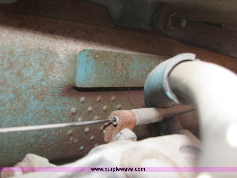 image for item B5178 1990 International 3800 Thomas Built school bus