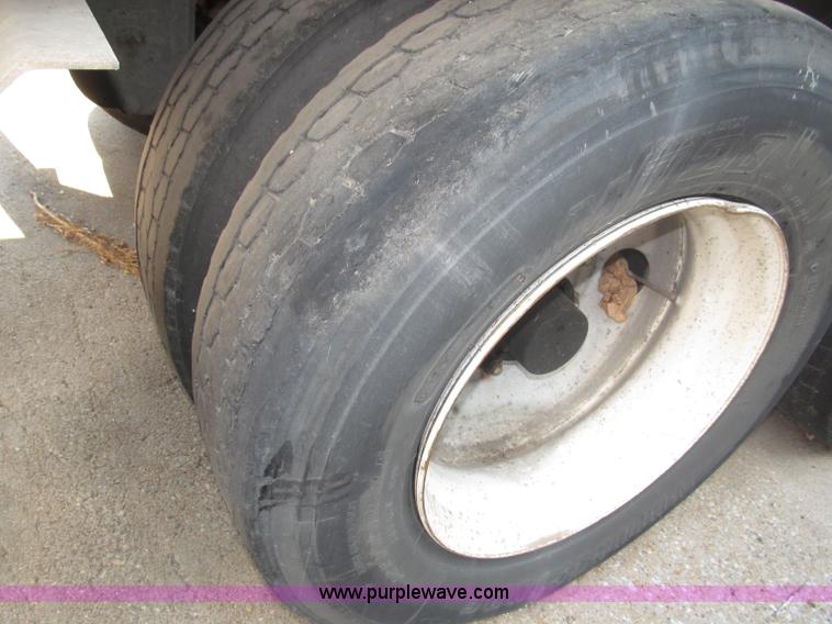 image for item B5183 1996 Wabash National 53' dry van trailer