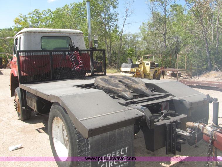 image for item B5188 1978 International CargoStar flatbed truck