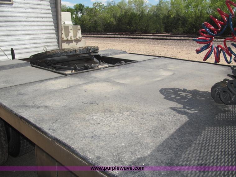 image for item B5188 1978 International CargoStar flatbed truck