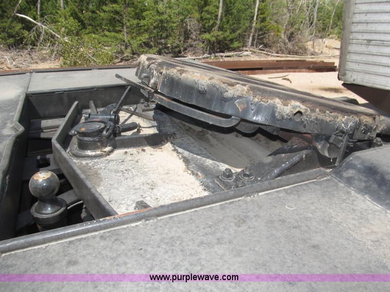 image for item B5188 1978 International CargoStar flatbed truck