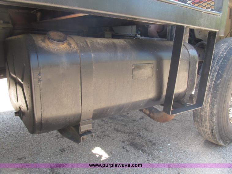 image for item B5188 1978 International CargoStar flatbed truck