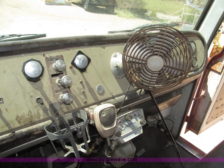 image for item B5188 1978 International CargoStar flatbed truck