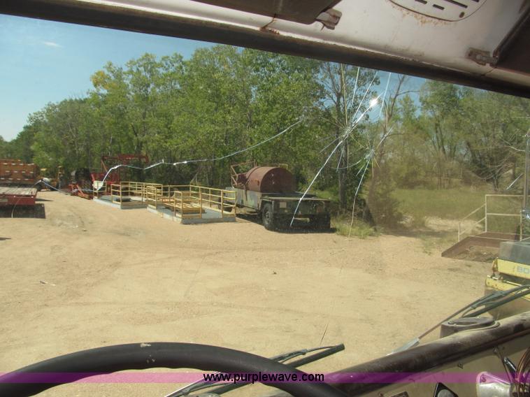 image for item B5188 1978 International CargoStar flatbed truck