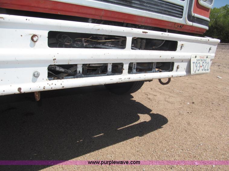 image for item B5188 1978 International CargoStar flatbed truck