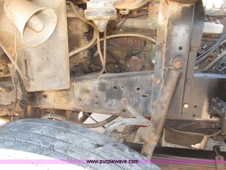 image for item B5188 1978 International CargoStar flatbed truck