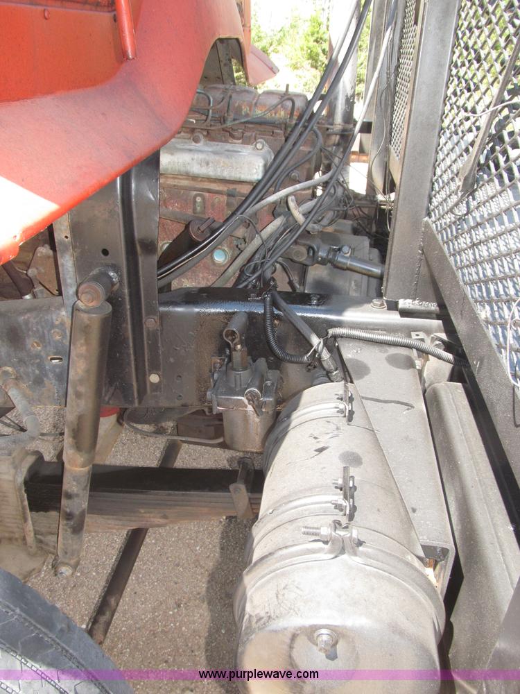 image for item B5188 1978 International CargoStar flatbed truck