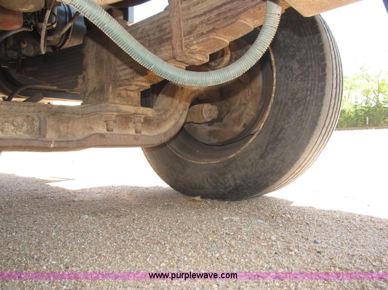 image for item B5188 1978 International CargoStar flatbed truck