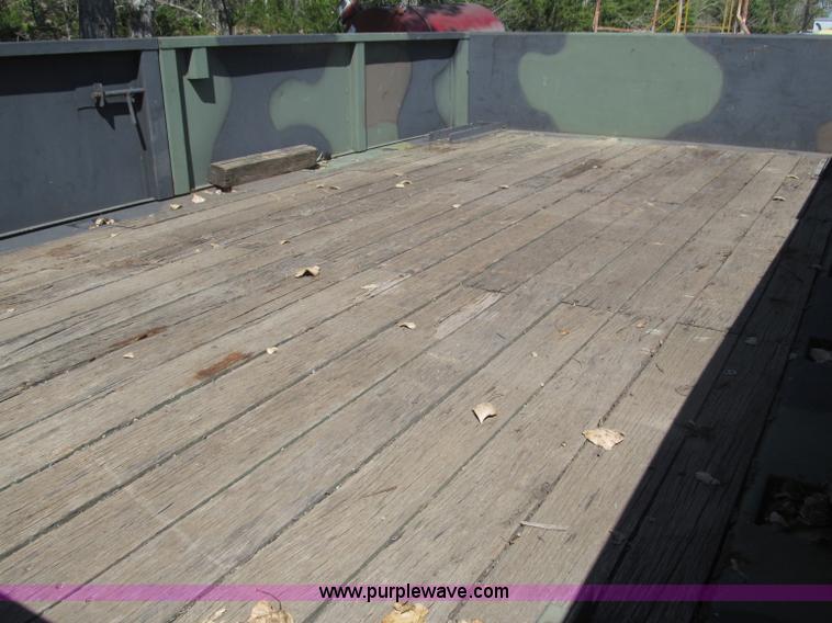 image for item B5190 2003 22' heavy expanded mobility ammunition trailer