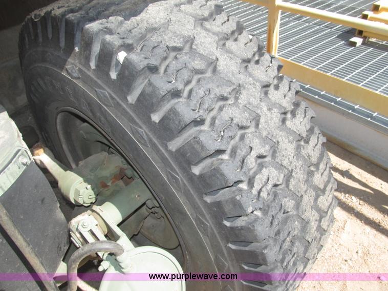 image for item B5190 2003 22' heavy expanded mobility ammunition trailer