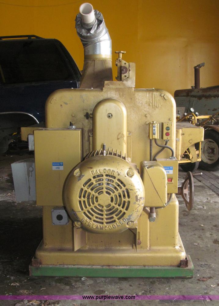 image for item B5193 Houdaille Powermatic 225 wood planer