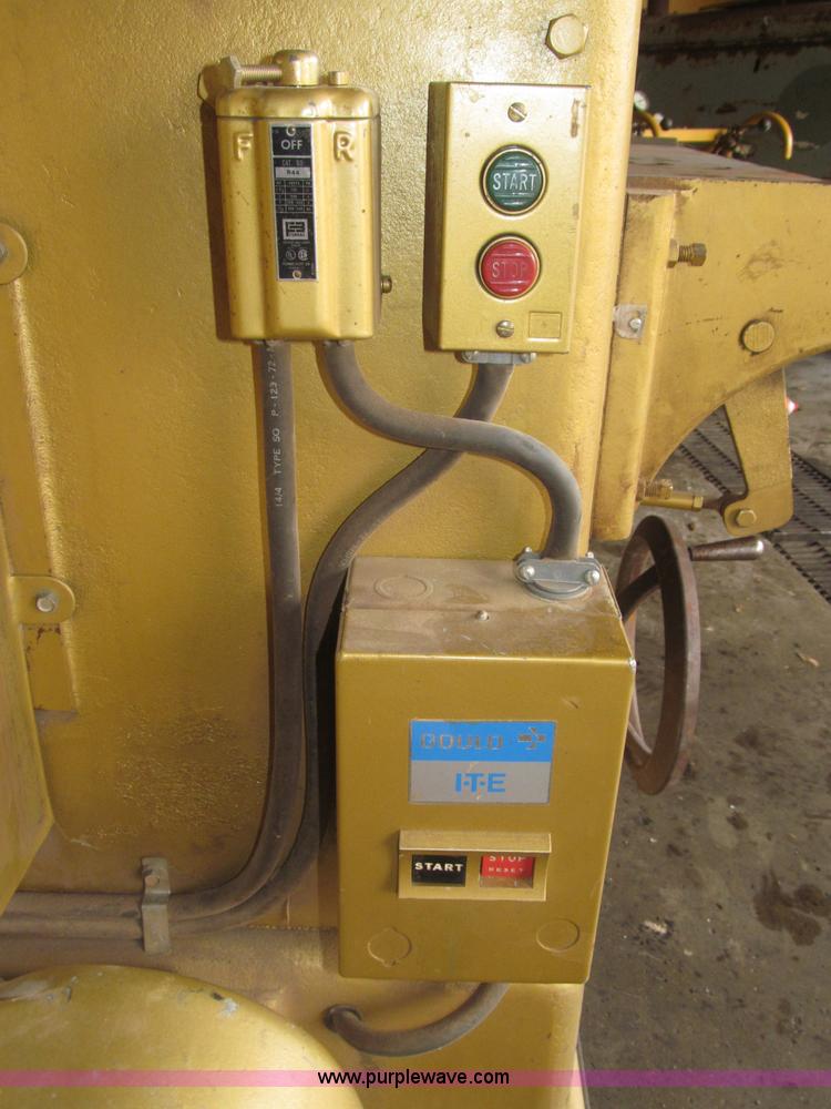 image for item B5193 Houdaille Powermatic 225 wood planer