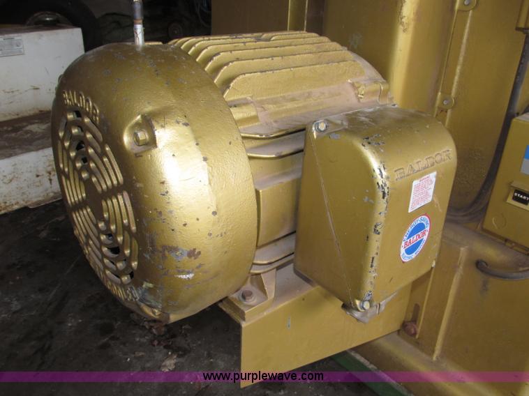 image for item B5193 Houdaille Powermatic 225 wood planer