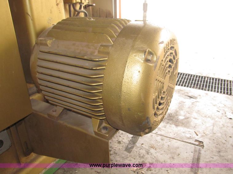 image for item B5193 Houdaille Powermatic 225 wood planer