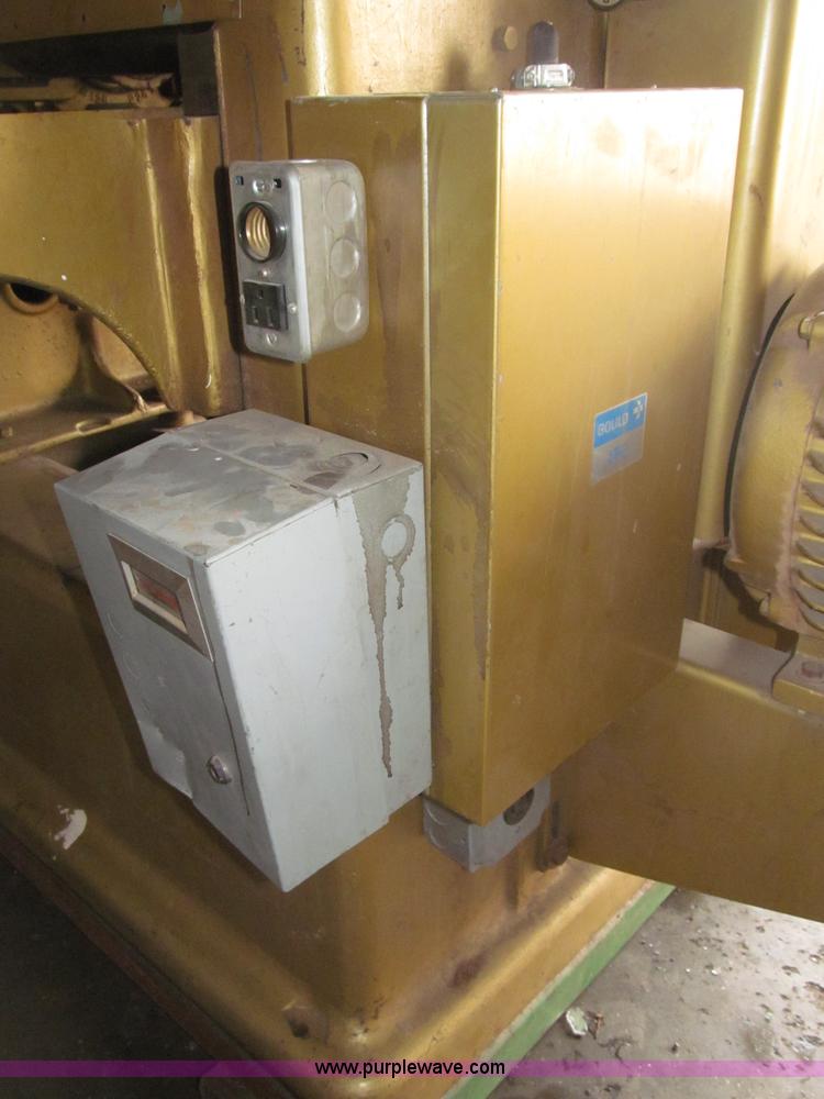 image for item B5193 Houdaille Powermatic 225 wood planer