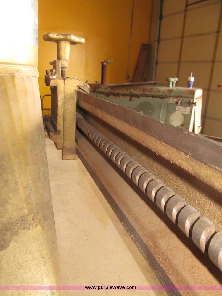 image for item B5193 Houdaille Powermatic 225 wood planer