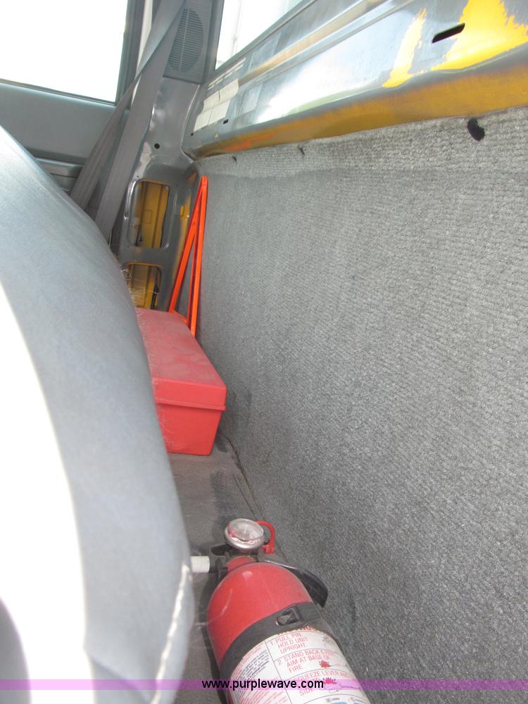 image for item B5203 1998 GMC C6500 box truck