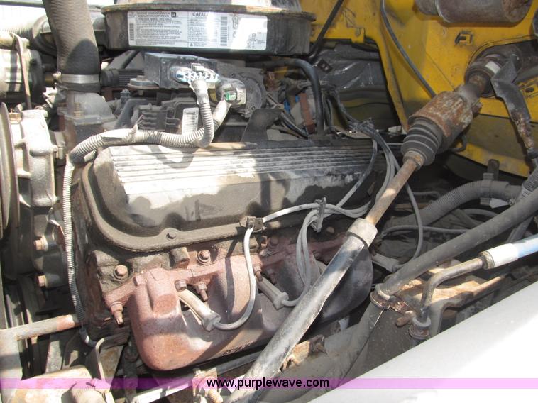 image for item B5203 1998 GMC C6500 box truck