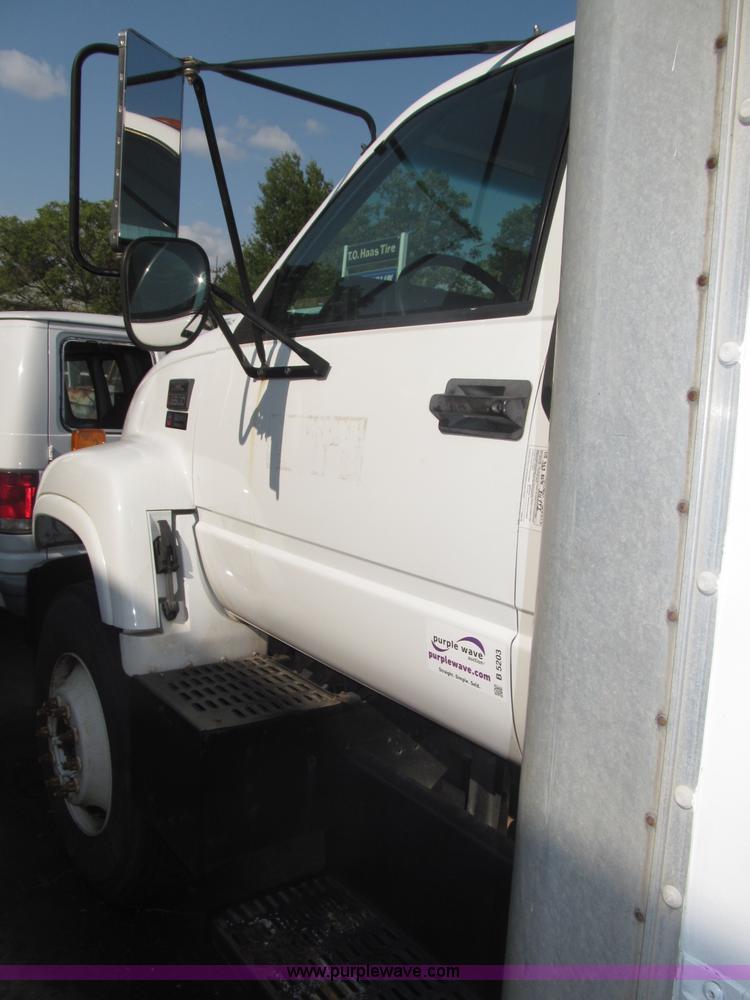 image for item B5203 1998 GMC C6500 box truck