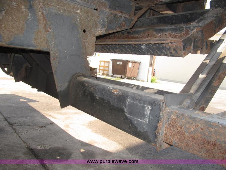 image for item B5203 1998 GMC C6500 box truck