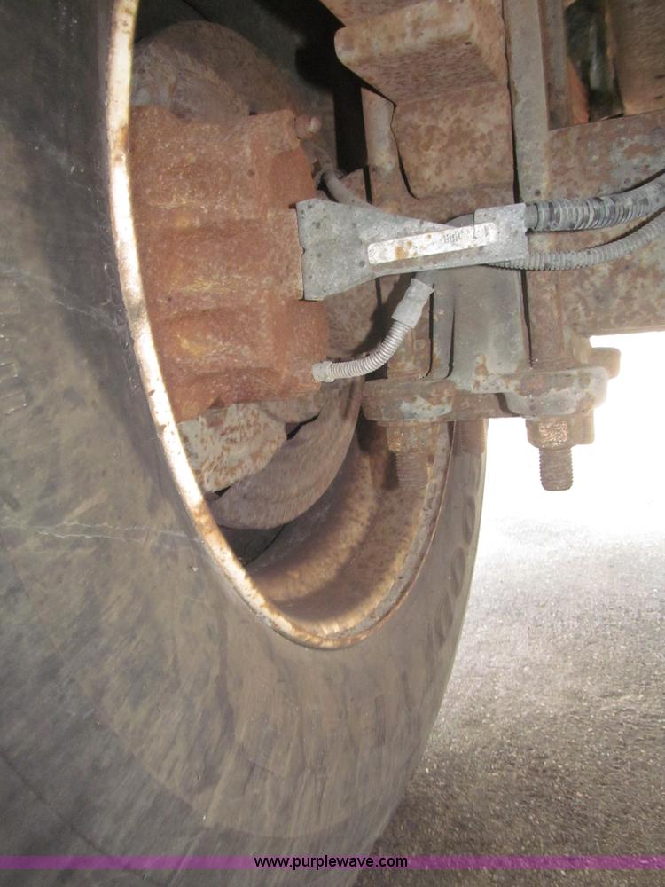 image for item B5203 1998 GMC C6500 box truck