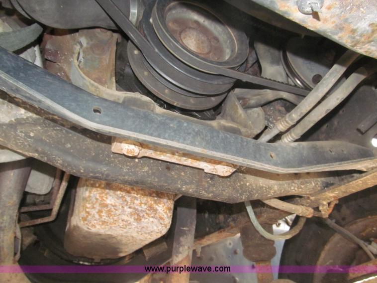 image for item B5203 1998 GMC C6500 box truck