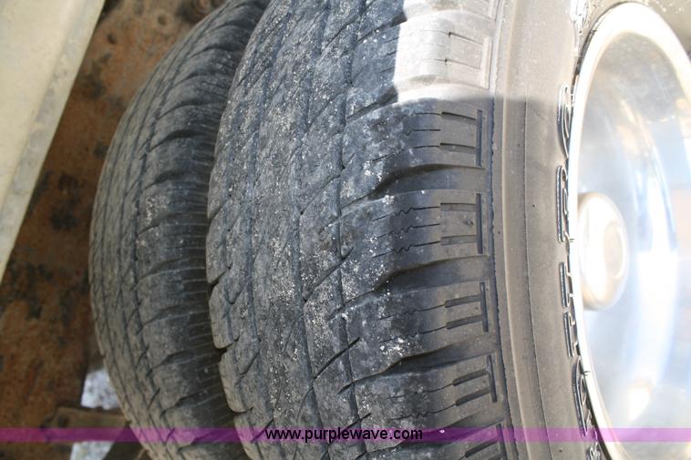 image for item B6958 1997 Ford F350 pickup truck