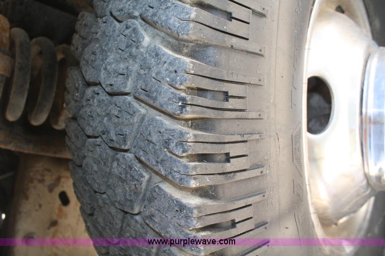 image for item B6958 1997 Ford F350 pickup truck