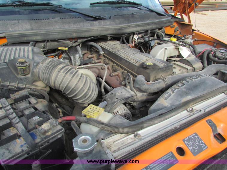 image for item B7368 2001 Dodge Ram 2500 pickup truck