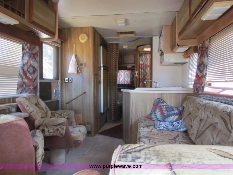 image for item B7396 1985 Ford E350 Jamboree RV camper