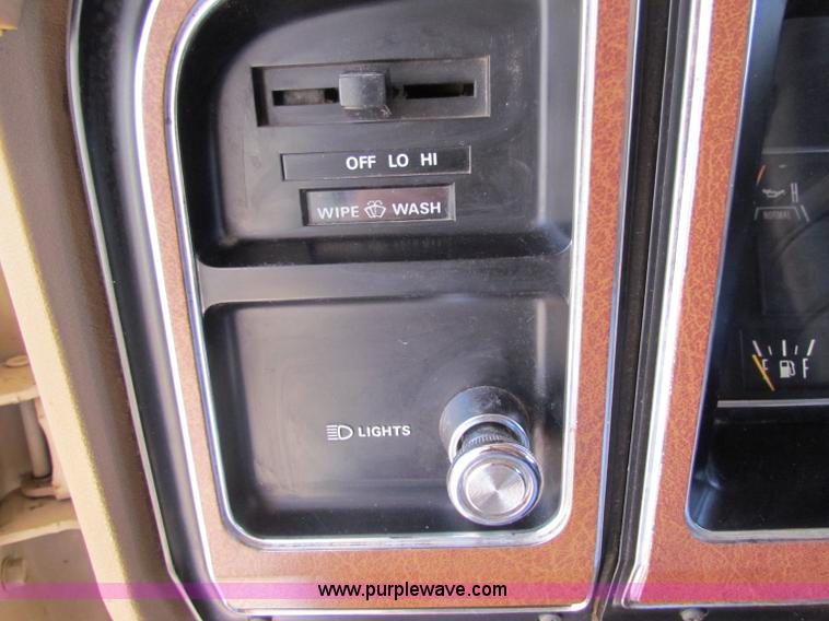 image for item B7396 1985 Ford E350 Jamboree RV camper