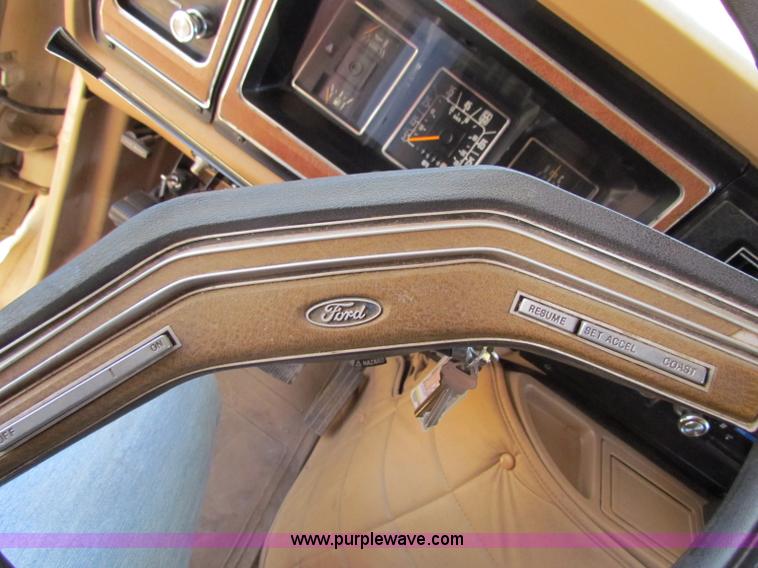 image for item B7396 1985 Ford E350 Jamboree RV camper