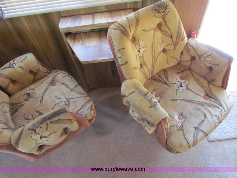 image for item B7396 1985 Ford E350 Jamboree RV camper