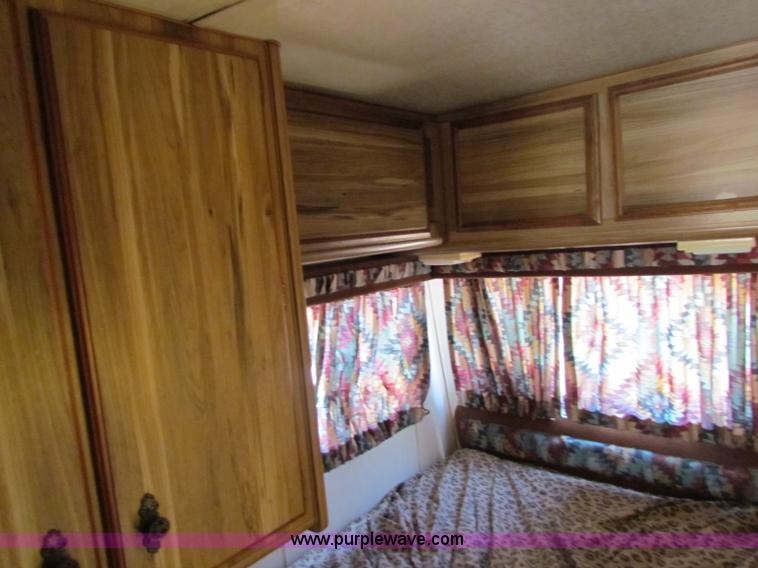 image for item B7396 1985 Ford E350 Jamboree RV camper