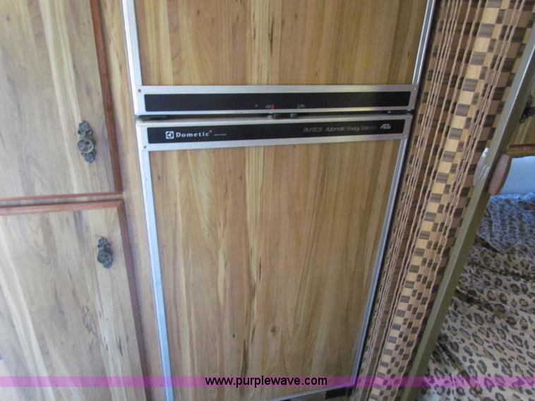 image for item B7396 1985 Ford E350 Jamboree RV camper