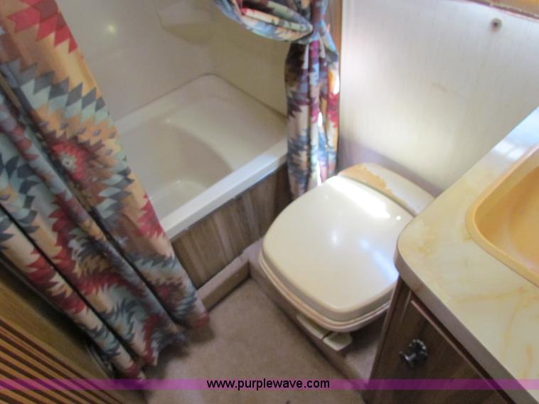 image for item B7396 1985 Ford E350 Jamboree RV camper