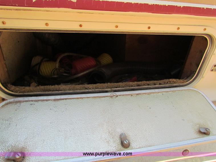 image for item B7396 1985 Ford E350 Jamboree RV camper