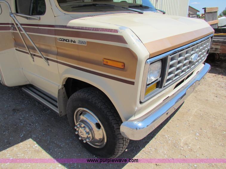 image for item B7396 1985 Ford E350 Jamboree RV camper