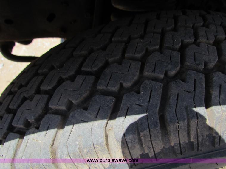 image for item B7396 1985 Ford E350 Jamboree RV camper