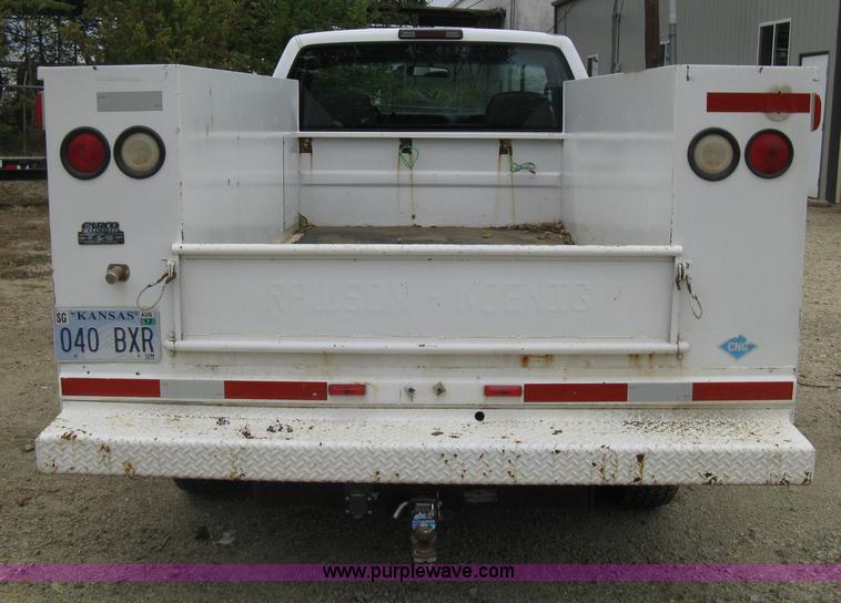 image for item B8028 2000 Chevrolet C2500 utility pickup truck