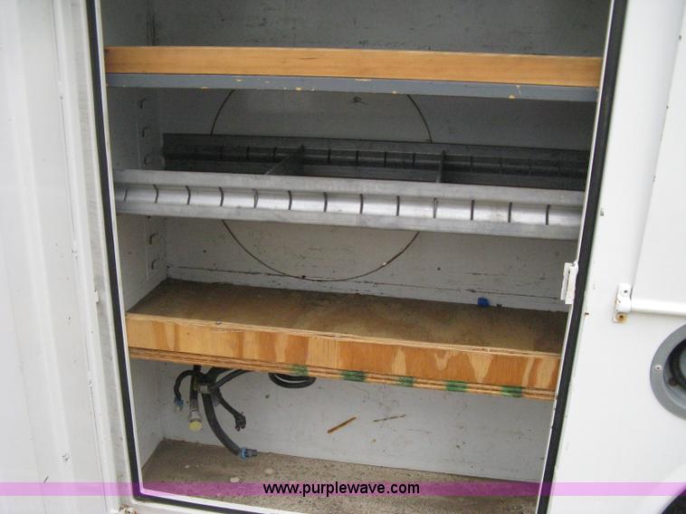 image for item B8028 2000 Chevrolet C2500 utility pickup truck