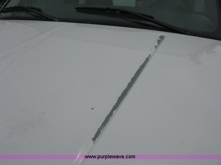 image for item B8028 2000 Chevrolet C2500 utility pickup truck