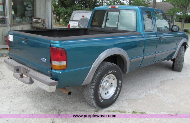 image for item C2280 1996 Ford Ranger XLT pickup truck