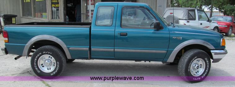 image for item C2280 1996 Ford Ranger XLT pickup truck