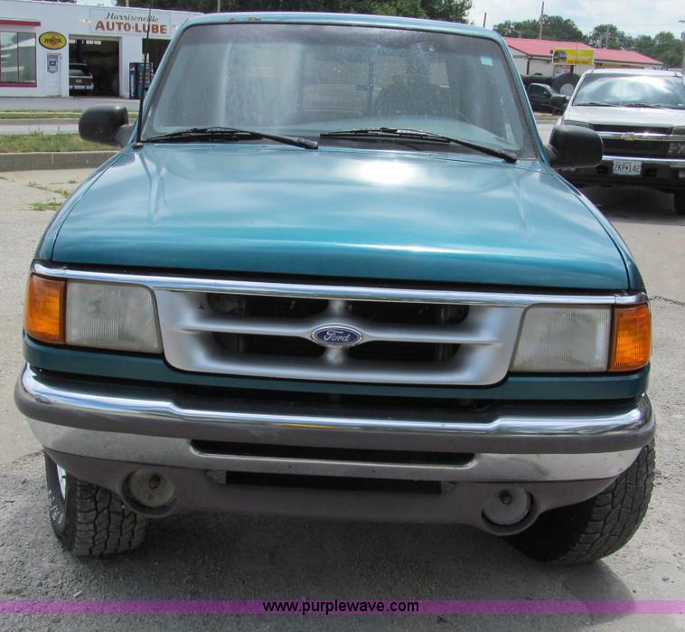 image for item C2280 1996 Ford Ranger XLT pickup truck